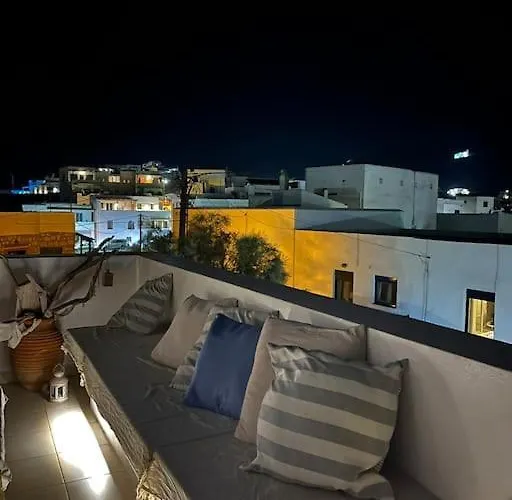 Faro Del Mar بيت للعطل Naxos City