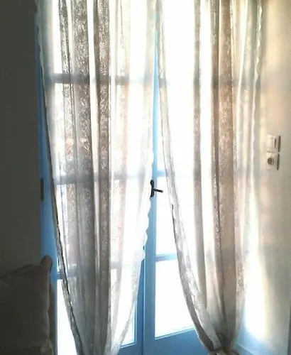 Faro Del Mar بيت للعطل Naxos City