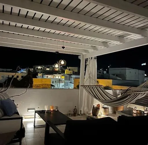 Faro Del Mar بيت للعطل Naxos City