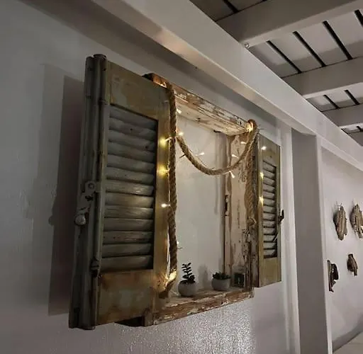 Faro Del Mar * Naxos City