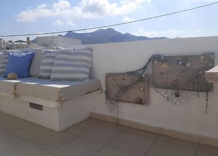 Faro Del Mar * Naxos City